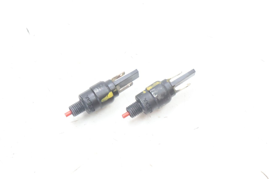 photo de INTERRUPTOR DE LUZ DE FRENO PIAGGIO NEW TYPHOON 50 (2018 - 2021) - Vista principal