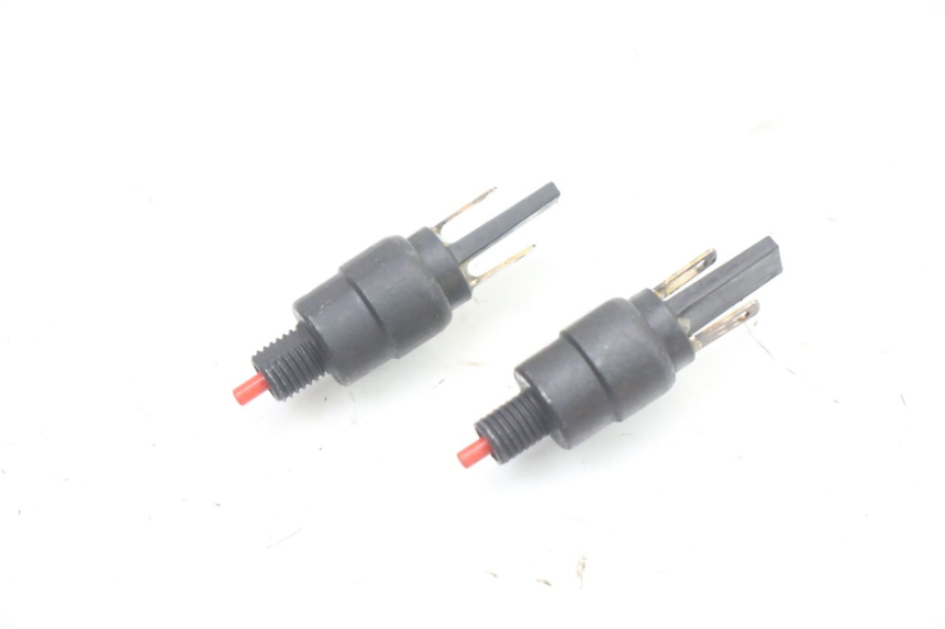 photo de LUZ FRENO INTERRUPTOR PIAGGIO NRG POWER PUREJET 50 (2018 - 2021) - Vista principal