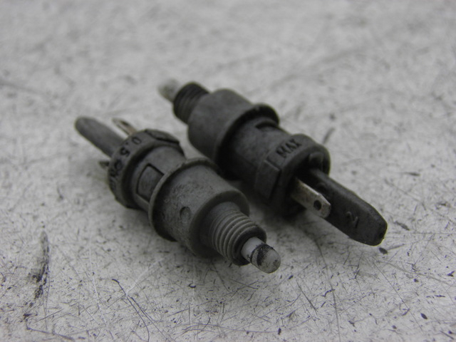 photo de LUZ FRENO INTERRUPTOR PIAGGIO X9 250 (2000 - 2002) - Vista principal