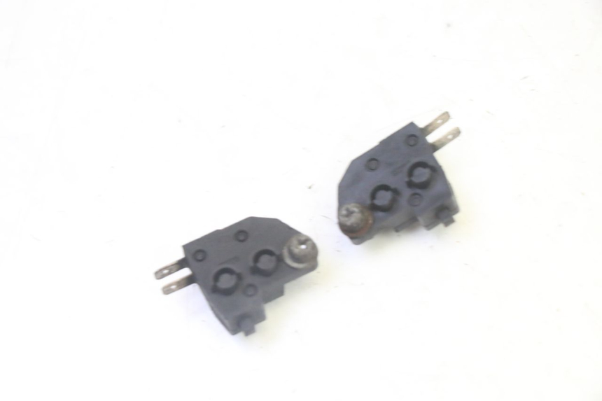 photo de LUZ FRENO INTERRUPTOR PEUGEOT SATELIS 125 (2013 - 2018) - Detalle de la pieza