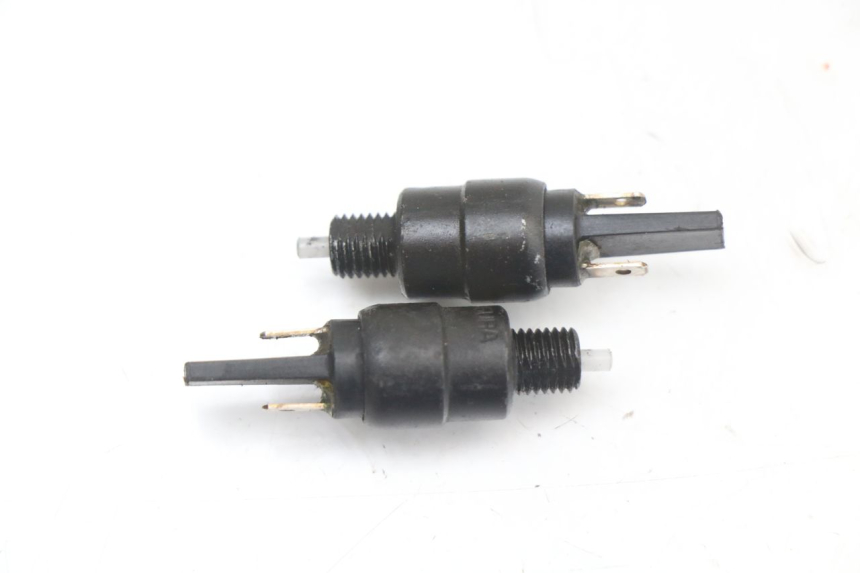 photo de LUZ FRENO INTERRUPTOR APRILIA SR CARB LC 2T 50 (2004 - 2012) - Vista principal