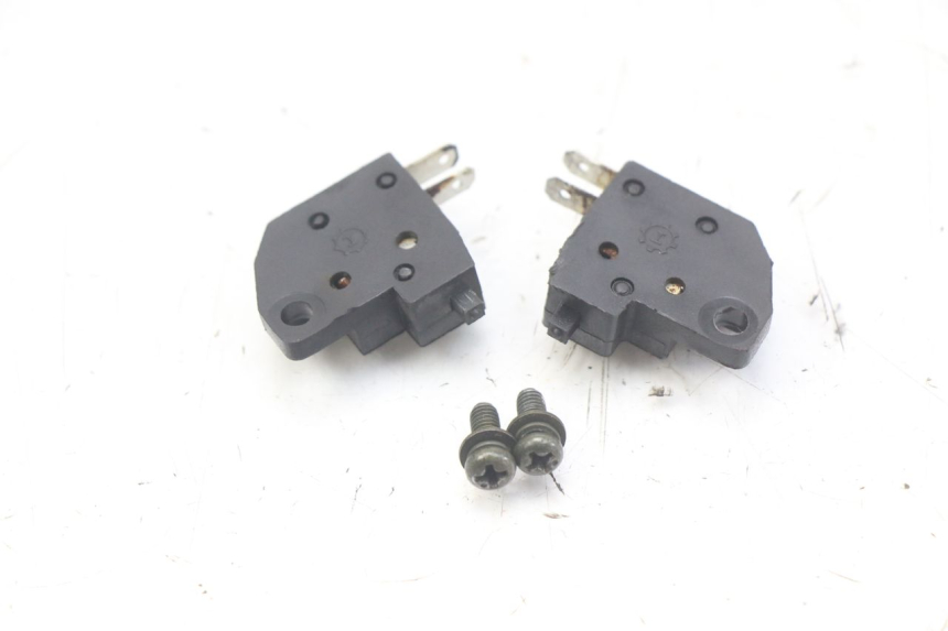 photo de LUZ FRENO INTERRUPTOR RAZZO STEED 125 (2012 - 2018) - Vista principal