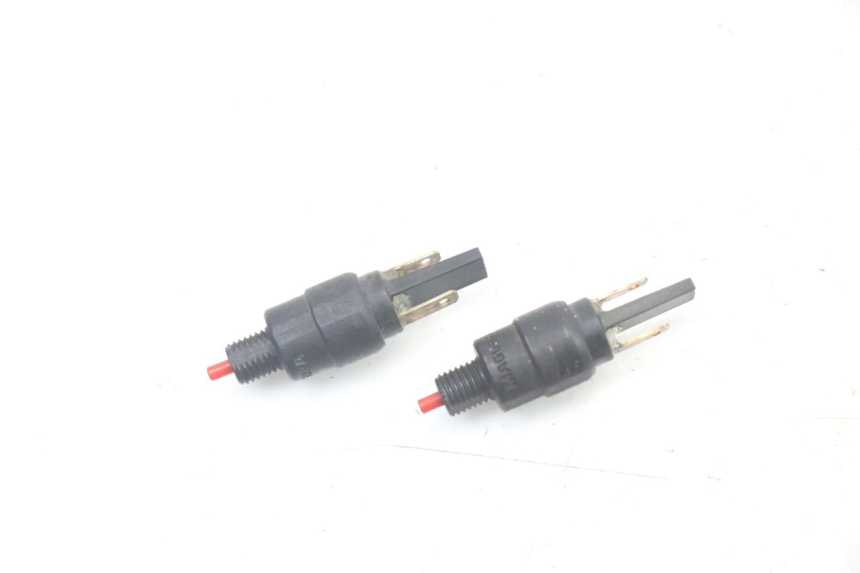 photo de INTERRUPTOR DE LUZ DE FRENO APRILIA SXR 50 (2021 - 2023) - Vista principal
