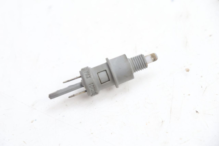 photo de LUZ FRENO INTERRUPTOR PEUGEOT TKR TREKKER FURIOUS 50 (2005 - 2014) - Detalle de la pieza
