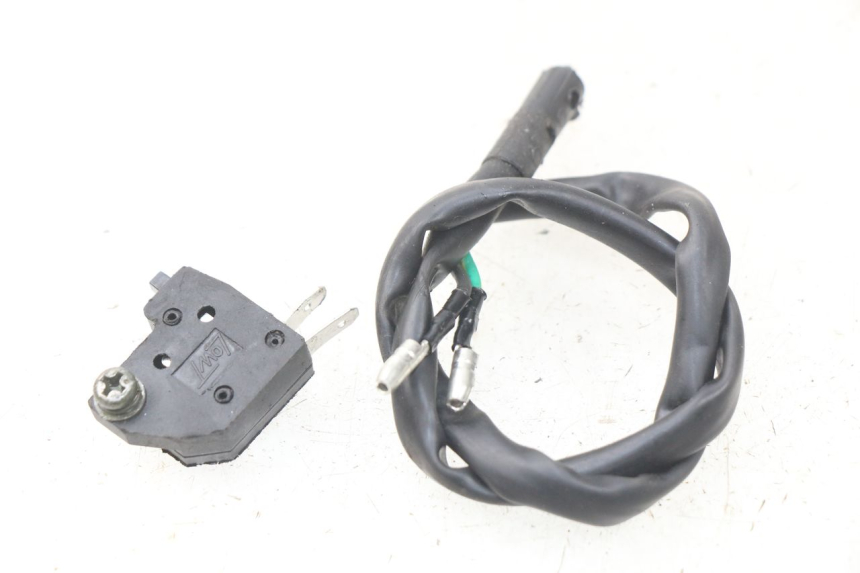 photo de LUZ FRENO INTERRUPTOR BAOTIAN TRAVEL SPIRIT 50 (2010 - 2012) - Vista principal