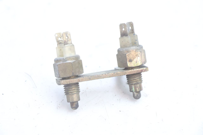 photo de LUZ FRENO INTERRUPTOR BOOM TRIKE FUN 500 (2004 - 2010) - Vista principal