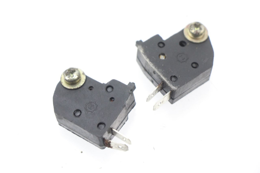 photo de LUZ FRENO INTERRUPTOR REVATTO URBA GT 125 (2007 - 2017) - Vista principal