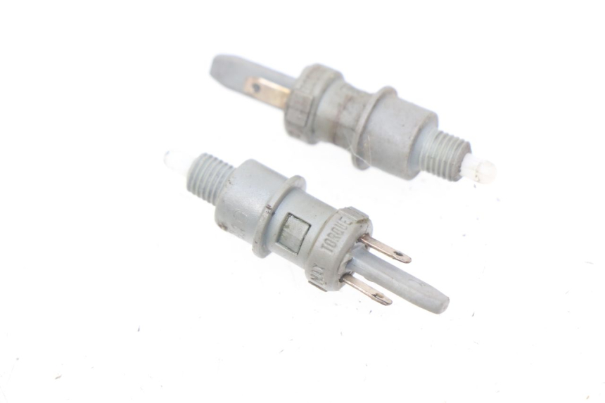 photo de INTERRUPTOR DE LUZ DE FRENO PEUGEOT VIVACITY 50 (1998 - 2003) - Detalle de la pieza