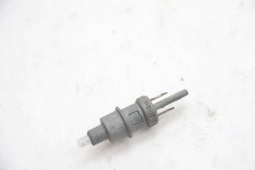 photo de LUZ FRENO INTERRUPTOR PEUGEOT VIVACITY 50 (2004 - 2009) - Vista principal