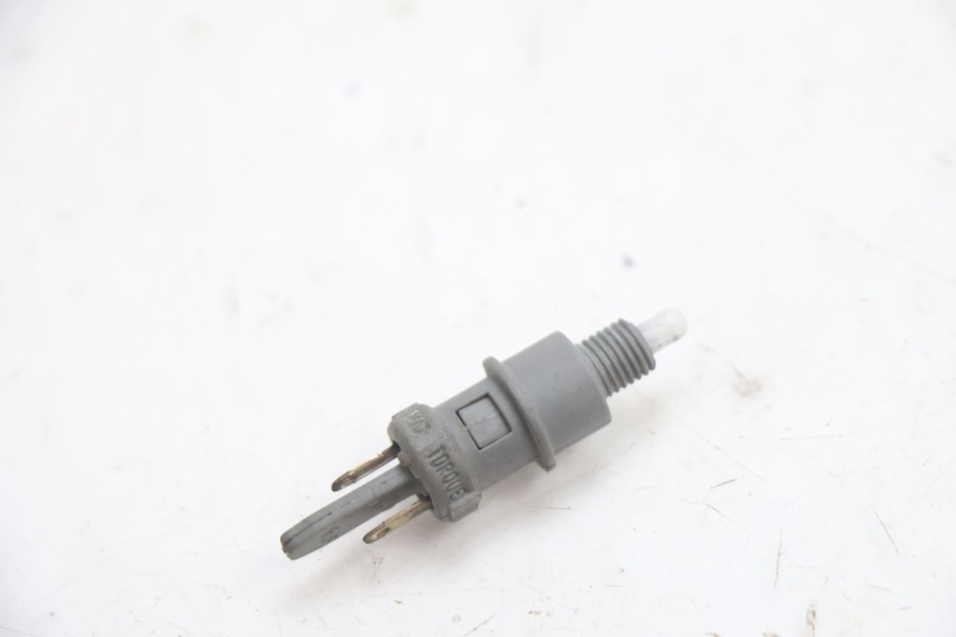 photo de LUZ FRENO INTERRUPTOR PEUGEOT VIVACITY 50 (2004 - 2009) - Detalle de la pieza
