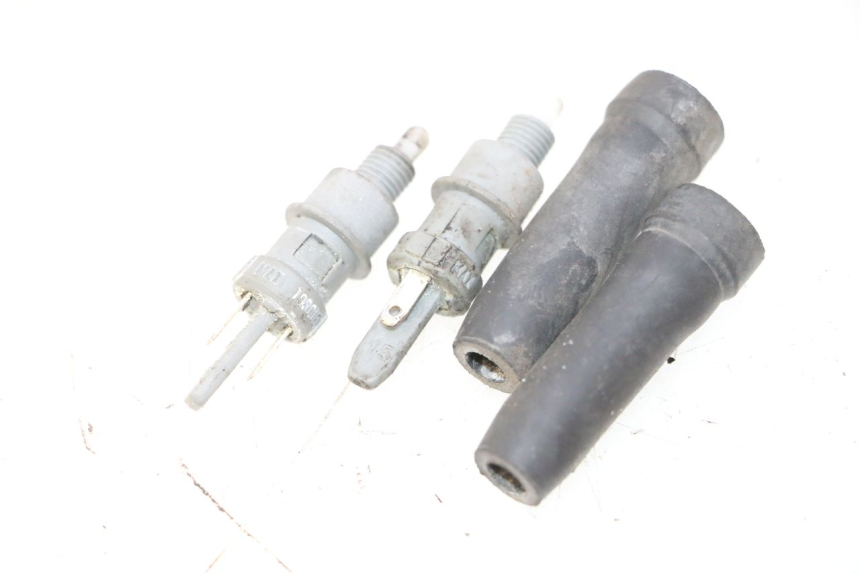 photo de LUZ FRENO INTERRUPTOR PEUGEOT VIVACITY 50 (2004 - 2009) - Vista principal