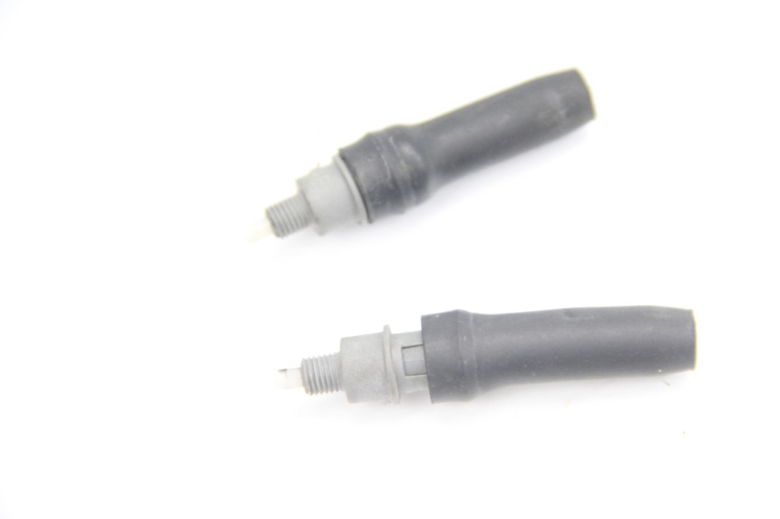 photo de LUZ FRENO INTERRUPTOR PEUGEOT VIVACITY 100 (1999 - 2008) - Detalle de la pieza