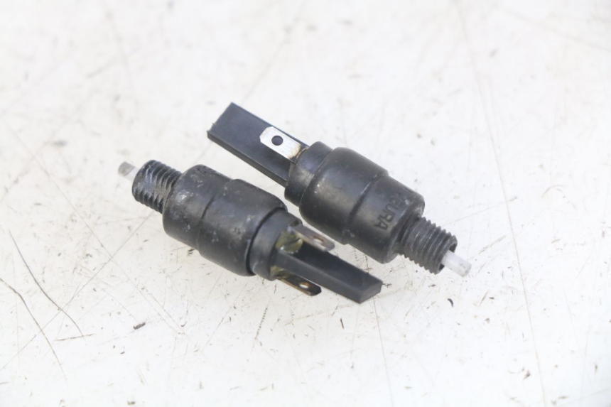 photo de INTERRUPTOR DE LUZ DE FRENO PIAGGIO XEVO - X EVO 125 (2007 - 2017) - Detalle de la pieza
