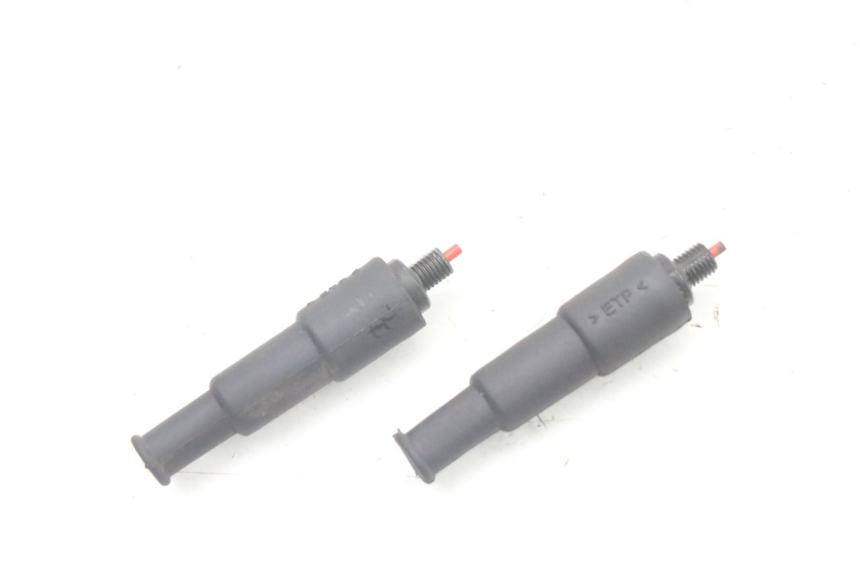 photo de INTERRUPTOR DE LUZ DE FRENO PIAGGIO XEVO - X EVO 125 (2007 - 2017) - Detalle de la pieza