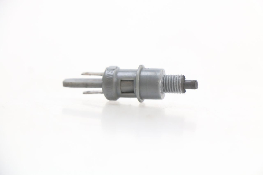 photo de INTERRUPTOR DE LUZ DE FRENO PIAGGIO ZIP 2T 50 (2009 - 2019) - Detalle de la pieza