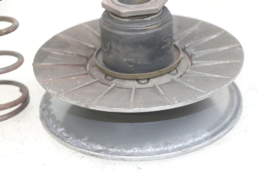 photo de CORRECTOR DE PAR MOTOR. YAMAHA X-MAX XMAX 250 (2006 - 2009) - Primer plano técnico