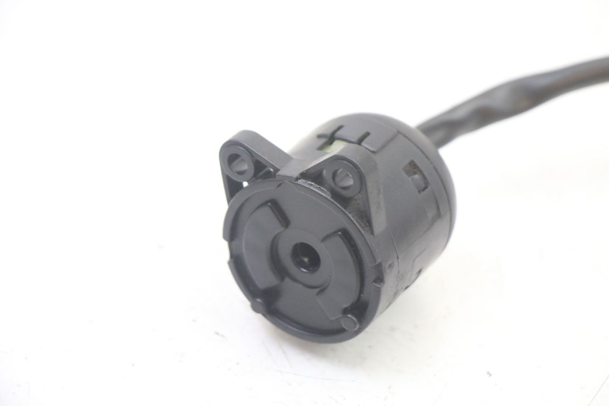 photo de INTERRUPTOR APRILIA ATLANTIC 125 (2003 - 2009) - Zoom estado de uso