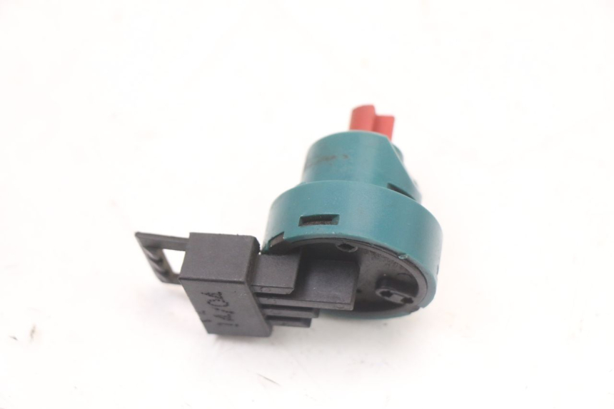 photo de INTERRUPTOR APRILIA SR MOTARD 50 (2012 - 2018) - Otra perspectiva