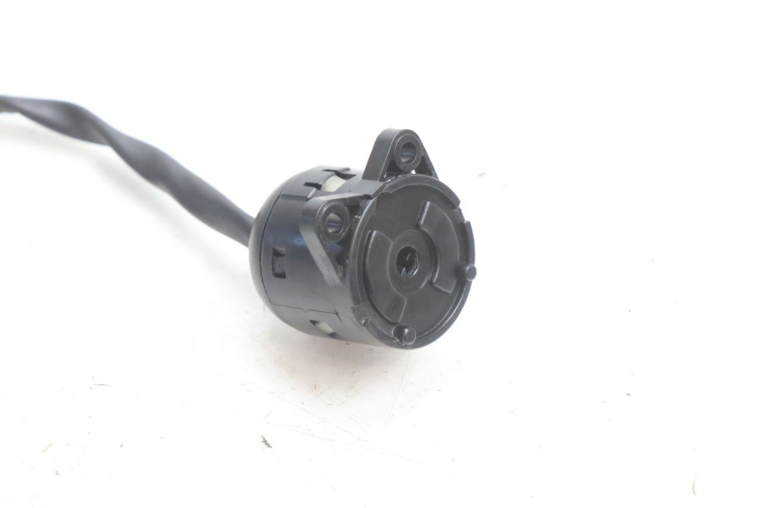 photo de INTERRUPTOR APRILIA ATLANTIC S 125 (2010 - 2013) - Zoom estado de uso