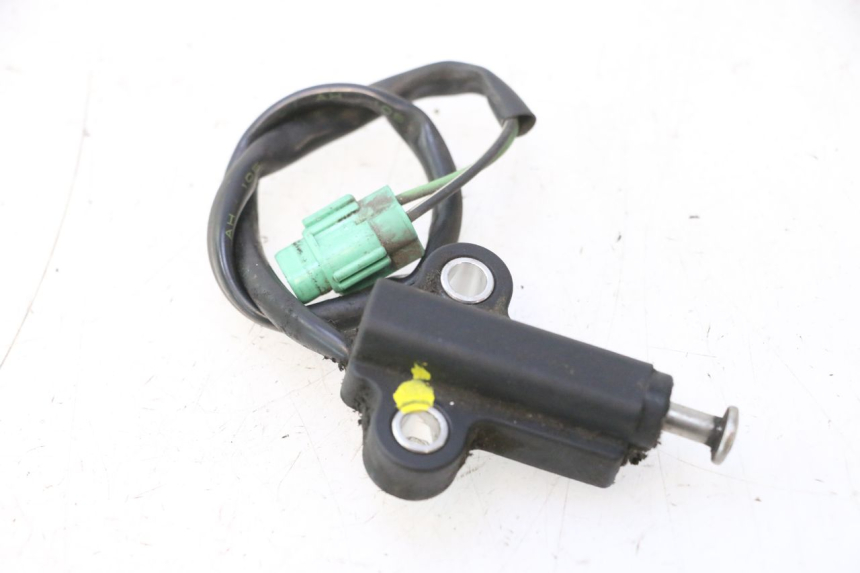 photo de INTERRUPTOR DE ENCENDIDO PATA DE CABRA SUZUKI BURGMAN 125 (2007 - 2014) - Detalles de los puntos de fijación