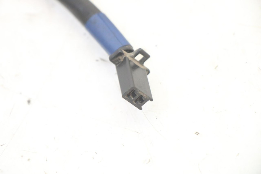 photo de INTERRUPTOR DE ENCENDIDO PATA DE CABRA YAMAHA BW'S BWS 125 (2010 - 2013) - Primer plano técnico