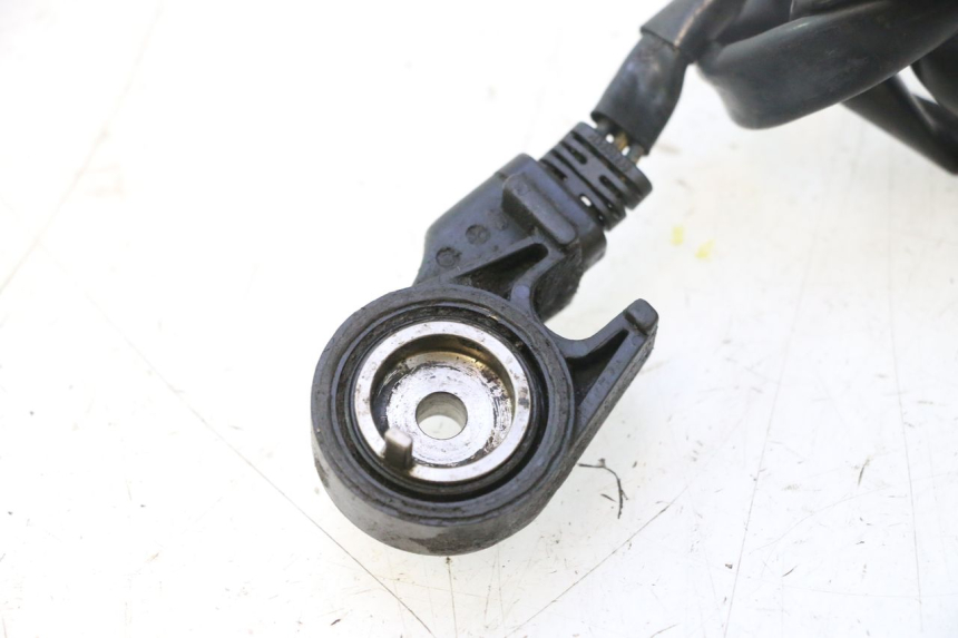 photo de CABALLETE INTERRUPTOR HONDA CB TWO FIFTY 250 (1991 - 2002) - Primer plano técnico