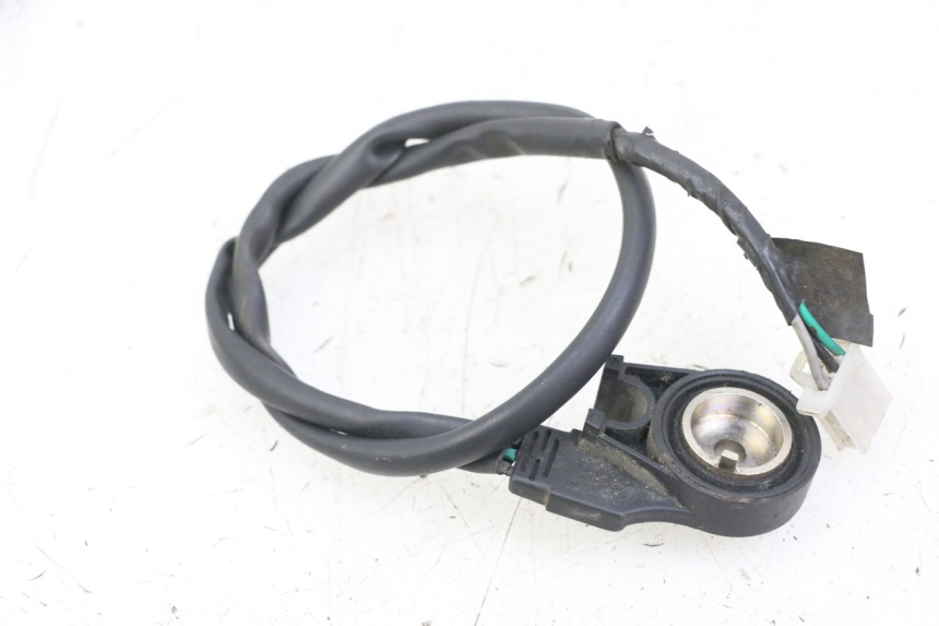 photo de CABALLETE INTERRUPTOR DAELIM BESBI 125 (2007 - 2008) - Detalle de la pieza