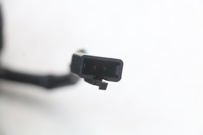 photo de CABALLETE INTERRUPTOR KYMCO DINK STREET ABS 125 (2011 - 2018) - Primer plano técnico