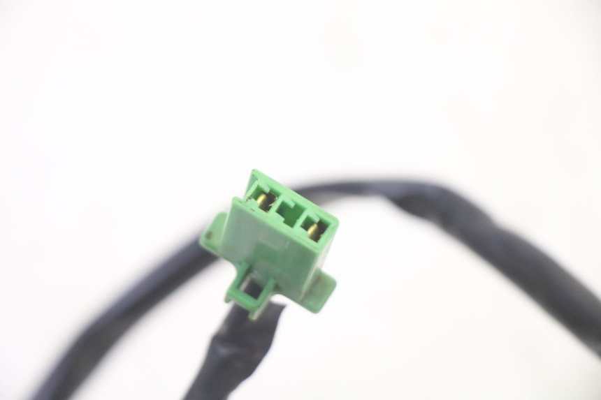 photo de INTERRUPTOR DE ENCENDIDO PATA HONDA FES S-WING SWING ABS 125 (2007 - 2015) - Primer plano técnico