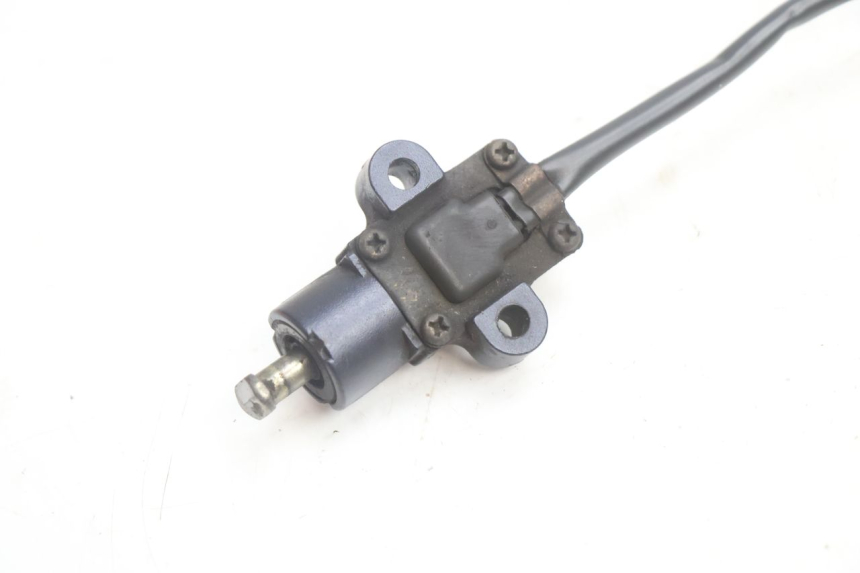 photo de CABALLETE INTERRUPTOR YAMAHA FJR 1300 (2001 - 2005) - Primer plano técnico