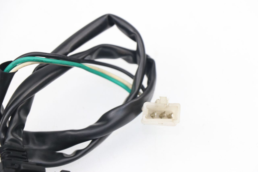 photo de CABALLETE INTERRUPTOR REVATTO FUTURA GT 125 (2006 - 2008) - Zoom estado de uso