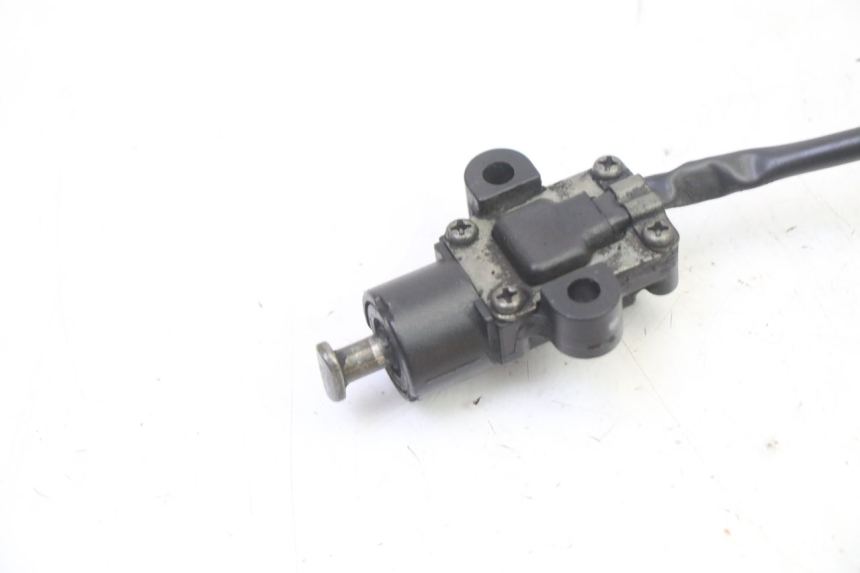 photo de CABALLETE INTERRUPTOR YAMAHA FZ6 FAZER S2 600 (2007 - 2011) - Primer plano técnico