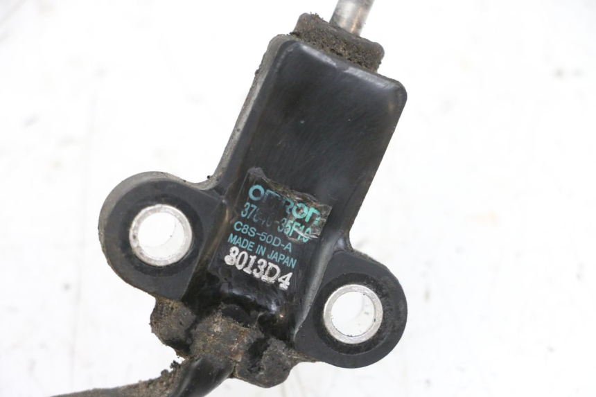 photo de CABALLETE INTERRUPTOR SUZUKI GSXR GSX-R 1000 (2003 - 2004) - Zoom estado de uso