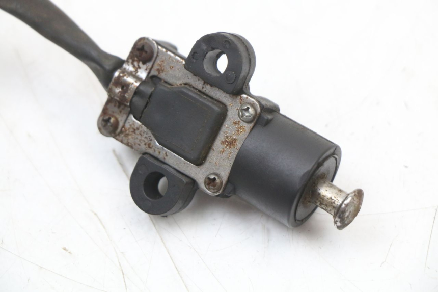 photo de INTERRUPTOR DE ENCENDIDO PATA DE CABRA EUROCKA GTR 50 (2007 - 2017) - Otra perspectiva