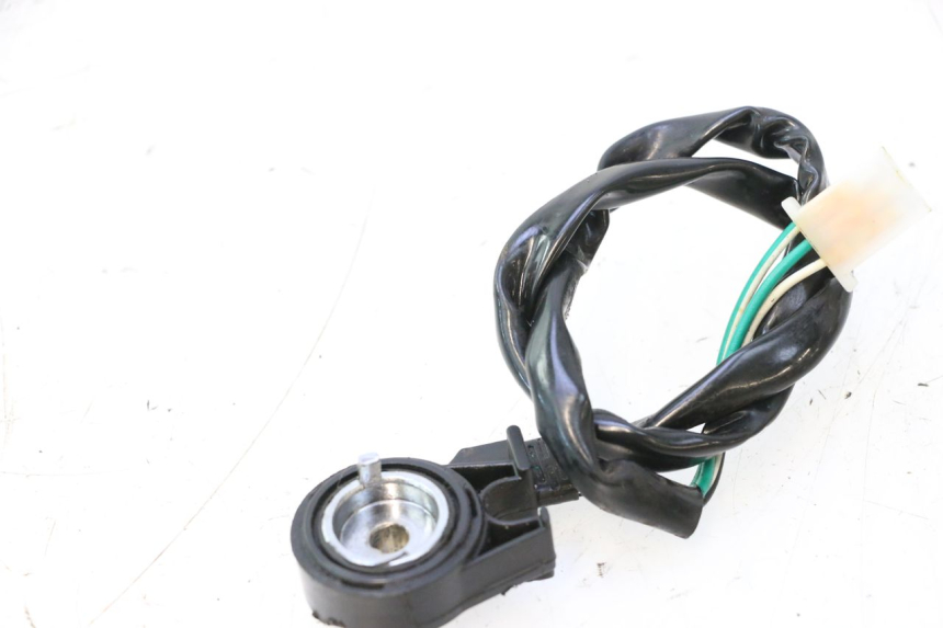 photo de INTERRUPTOR DE ENCENDIDO PATA DE CABRA EUROCKA GTR 50 (2007 - 2017) - Otra perspectiva