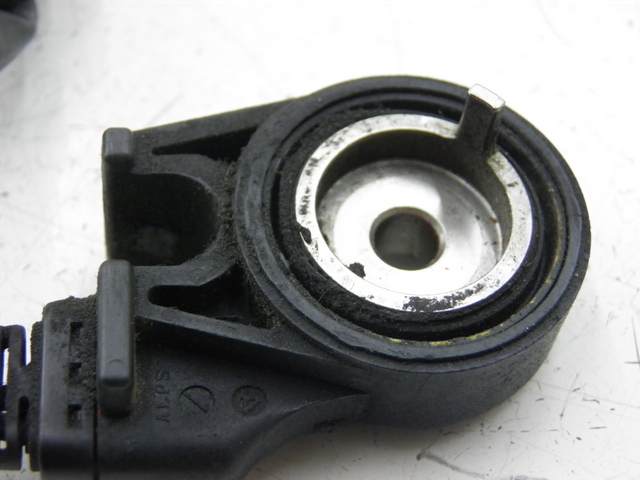 photo de INTERRUPTOR DE ENCENDIDO PATA HONDA FES PANTHEON 125 (2003 - 2007) - Detalle de la pieza