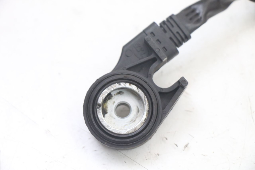 photo de INTERRUPTOR DE ENCENDIDO PATA DE CABRA JM MOTORS MIA 50 (2017 - 2020) - Primer plano técnico