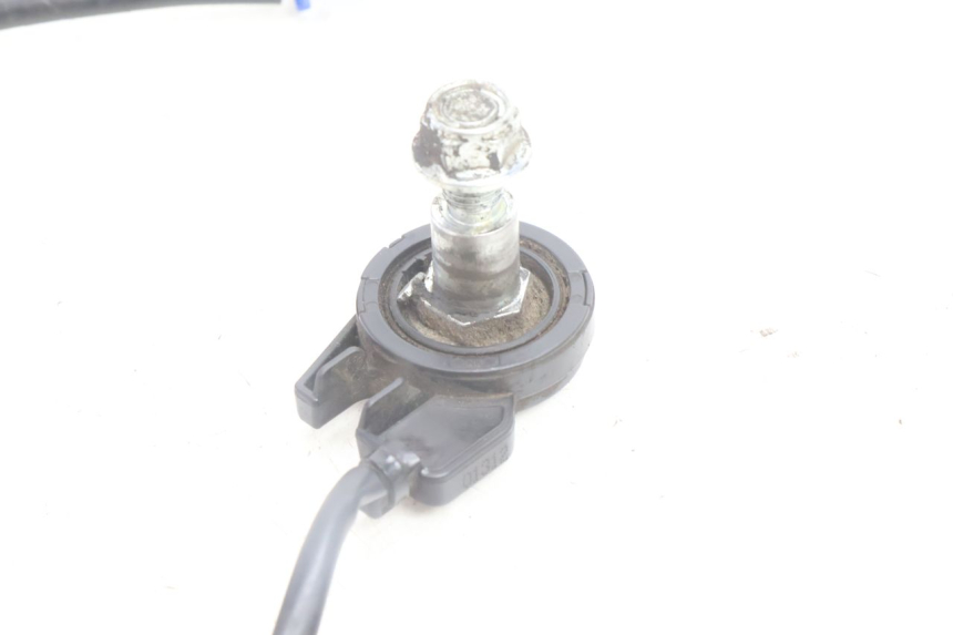 photo de CABALLETE INTERRUPTOR YAMAHA N-MAX NMAX 125 (2021 - 2024) - Primer plano técnico