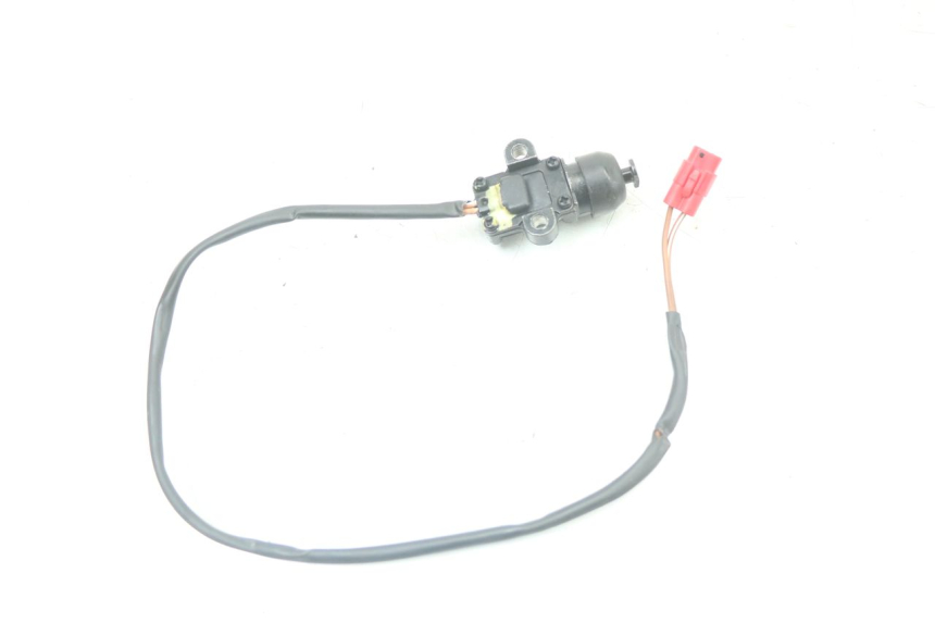 photo de CABALLETE INTERRUPTOR ROYAL ENFIELD SCRAM 411 (2022 - 2024) - Primer plano técnico