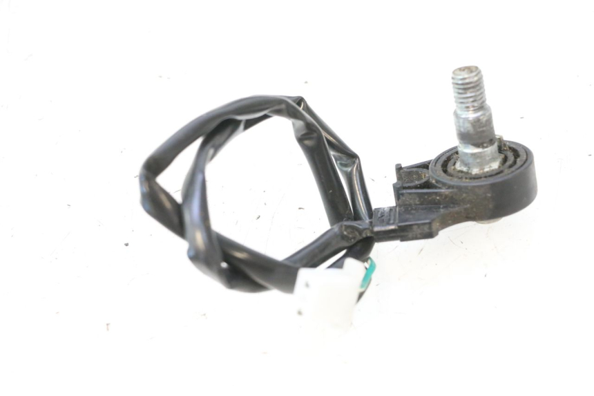 photo de CABALLETE INTERRUPTOR BAIKU SAKURA 1 (2021 - 2025) - Detalle de la pieza
