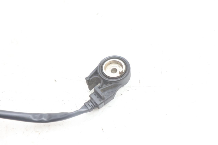 photo de CORTACONTACTO DE PATÍN JM MOTORS SANTANA EVO 50 (2024 - 2026) - Primer plano técnico