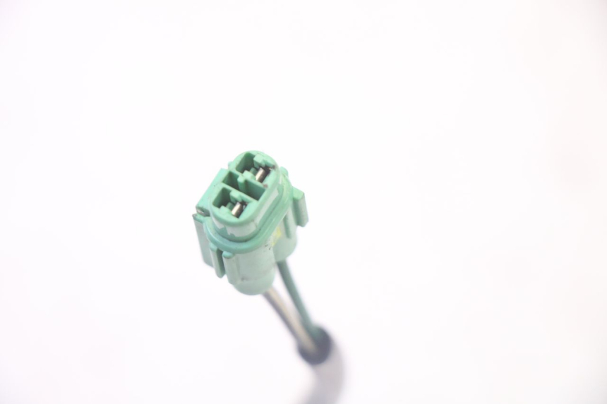 photo de CABALLETE INTERRUPTOR PEUGEOT SATELIS 125 (2013 - 2018) - Primer plano técnico