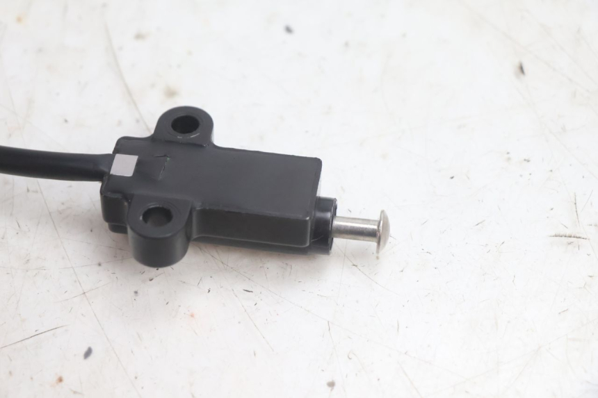 photo de CABALLETE INTERRUPTOR PEUGEOT SATELIS 125 (2013 - 2018) - Otra perspectiva
