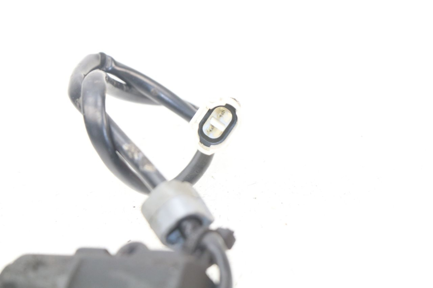 photo de CABALLETE INTERRUPTOR PIAGGIO VESPA GTS IE ABS 300 (2016 - 2018) - Zoom estado de uso