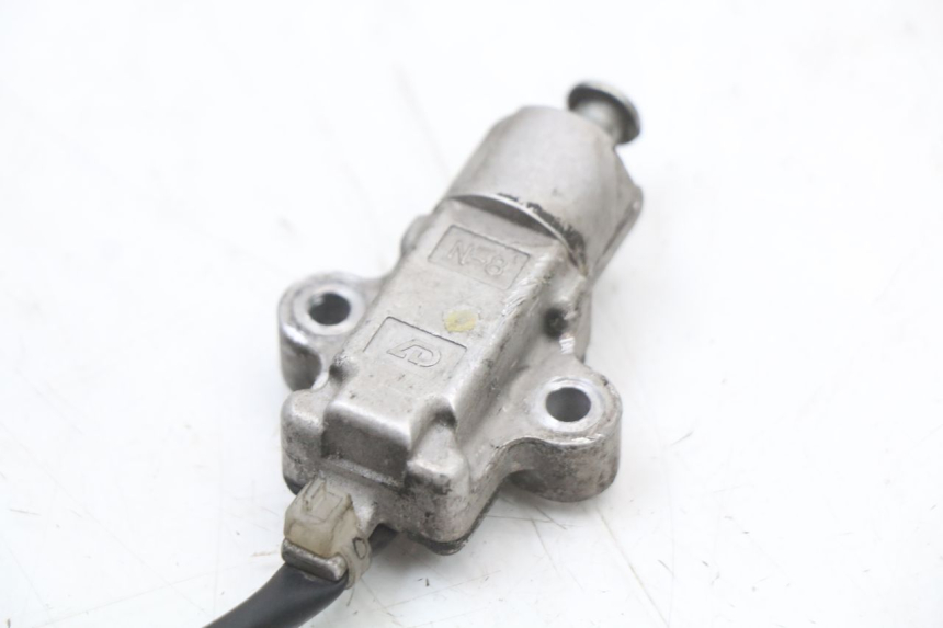 photo de INTERRUPTOR DE ENCENDIDO PATA YAMAHA XMAX X-MAX ABS 125 (2017 - 2020) - Primer plano técnico