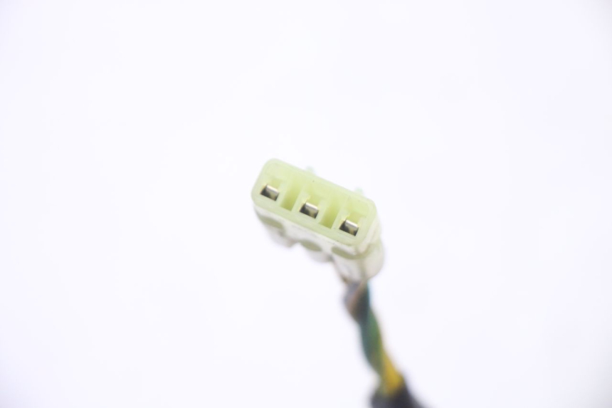 photo de INTERRUPTOR DE ENCENDIDO PATA DE CABRA PIAGGIO X9 EVOLUTION 125 (2003 - 2007) - Primer plano técnico