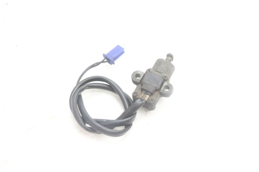photo de INTERRUPTOR DE ENCENDIDO PATA DE CABRA YAMAHA YP MAJESTY 125 (2002 - 2006) - Otra perspectiva