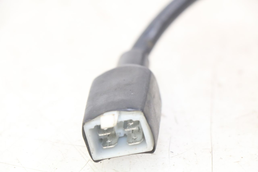 photo de INTERRUPTOR DE ENCENDIDO PEUGEOT CITYSTAR 2T 50 (2018 - 2021) - Zoom estado de uso