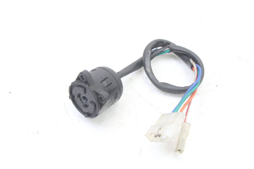 photo de INTERRUPTOR DERBI SENDA SM DRD X-TREME 50 (2011 - 2017) - Detalles de los puntos de fijación