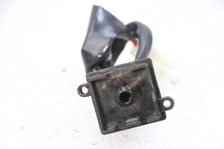 photo de INTERRUPTOR PEUGEOT DJANGO 4T 50 (2014 - 2019) - Detalle de la pieza